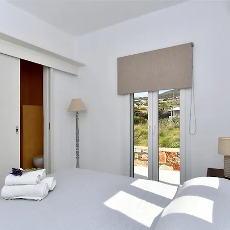 Agia Irene - Katoikia Dimitri * Agia Irini (Paros)